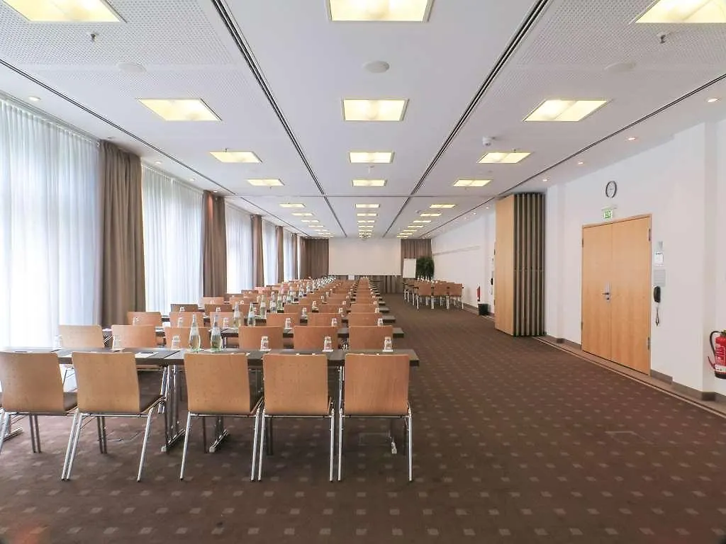 Radisson Blu Hotel Hannover 4*,