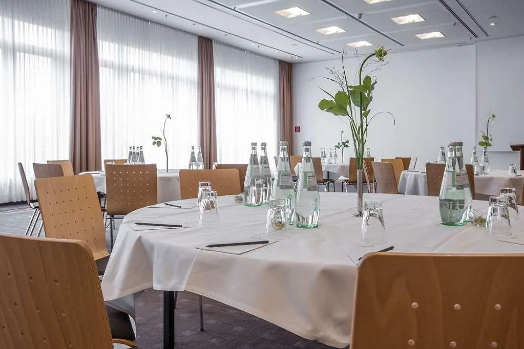 Radisson Blu Hotel Hanóver 4*,  Alemania